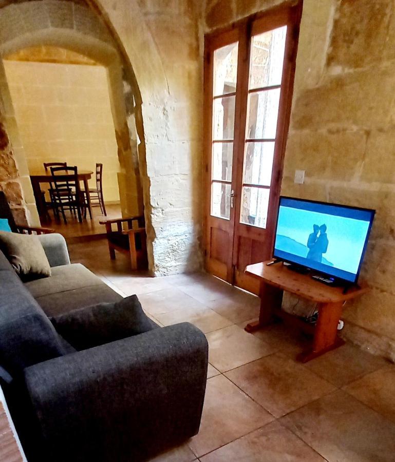 Villa Ta Lucia Farmhouse With Private Pool And Bbq Santa Luċija Exterior foto